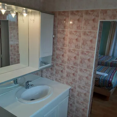 Hotel Hotellerie Normande 2*