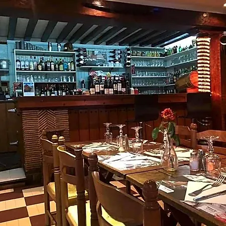 호텔 Hotellerie Normande Dozulé